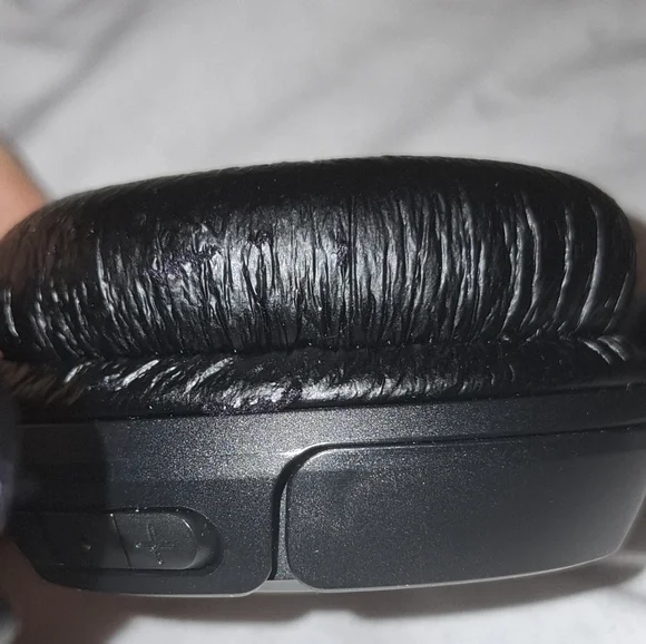 JBL Tune 520bt Wireless Headphones - Picture 10 of 10